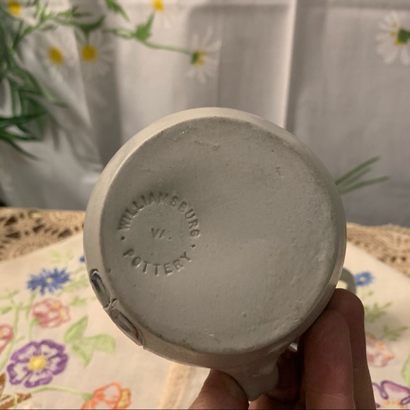 Williamsburg pottery clayware cream sugar set - Picture 4 of 4